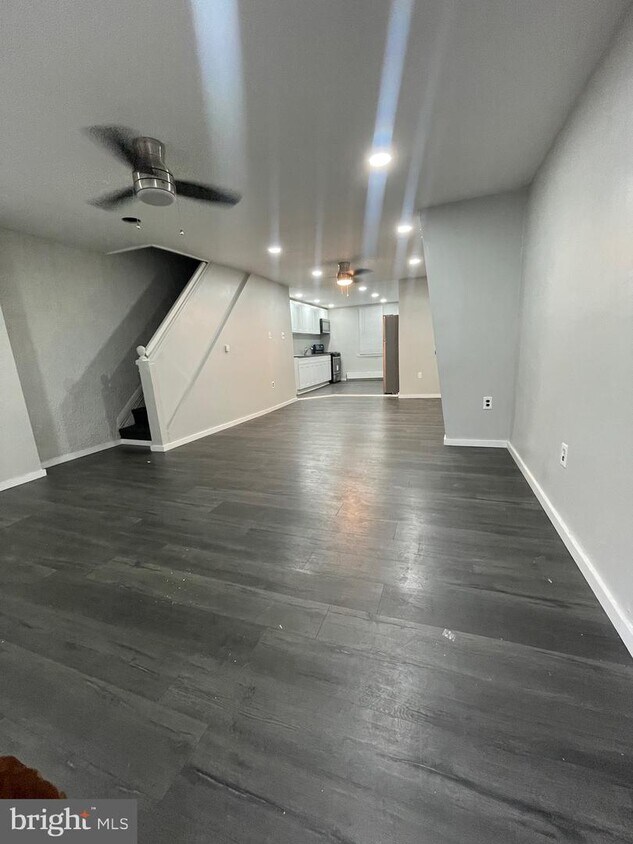 Foto principal - 2211 Hobson St
