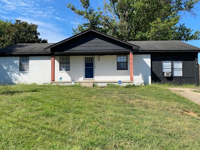 Building Photo - 87 Hillshire Dr
