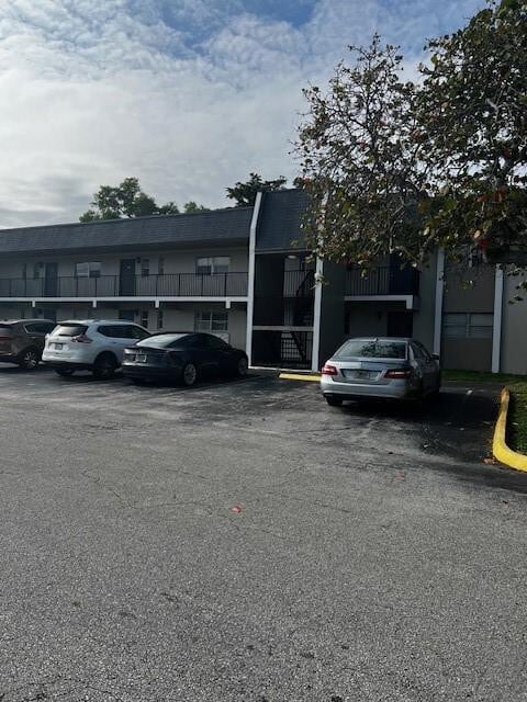 Building Photo - 8060 N Colony Cir