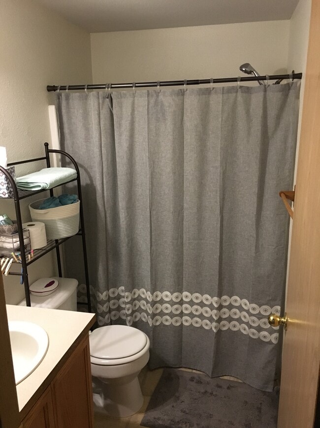 Building Photo - 712 Elliott Road