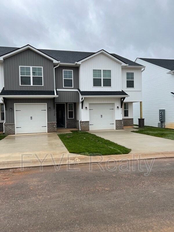 3115 Rustic Charm Wy, Knoxville, TN 37912 House Rental in Knoxville