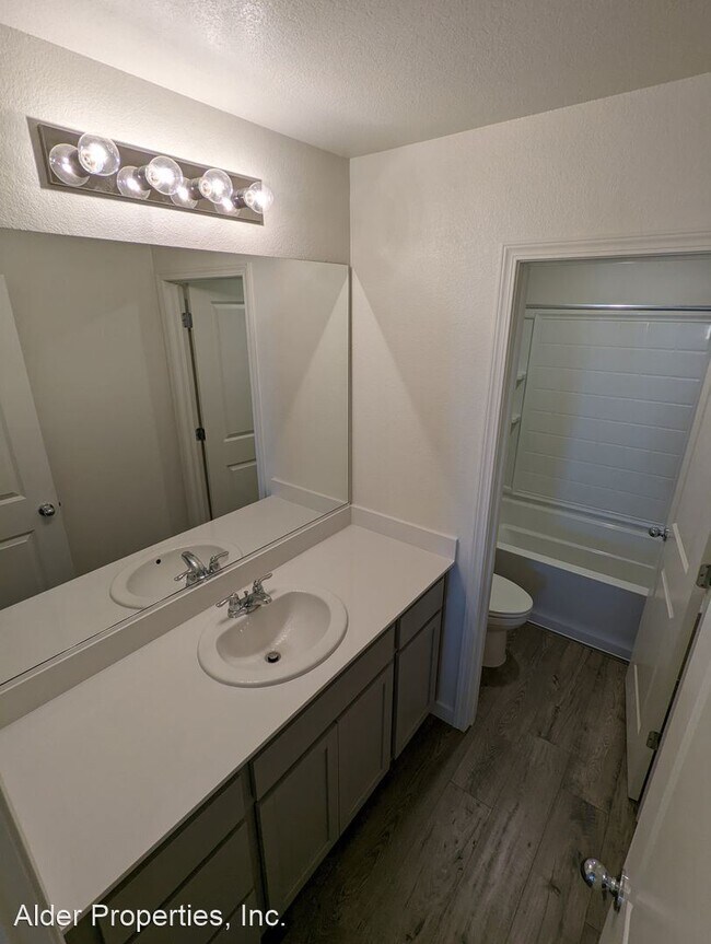 Building Photo - 3 br, 2.5 bath House - 448 Antares St