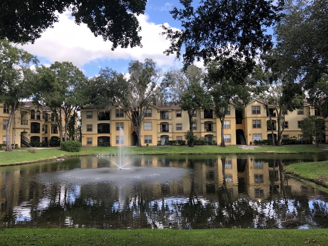 5602 Pinnacle Heights Cir, Tampa, FL 33624 Condo for Rent in Tampa