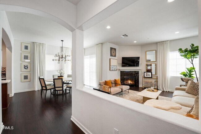 Foto del edificio - 1560 Thorpe Trl