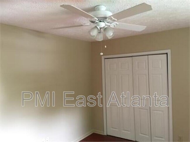Foto del edificio - 486 Old Wheat St NE