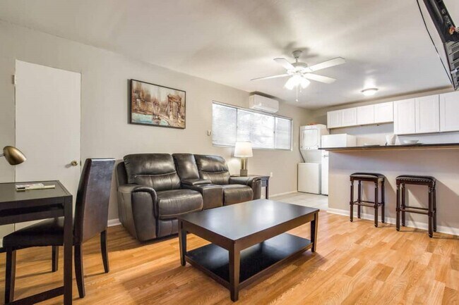 Foto del edificio - 4202 Stanford St