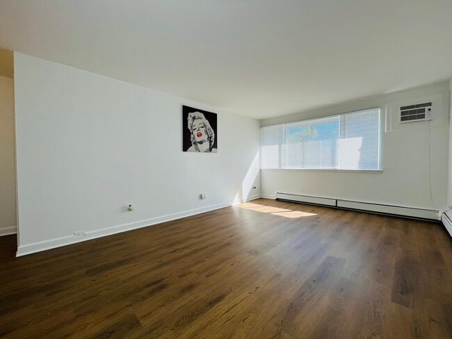 Foto del edificio - 8806 Briar Ct