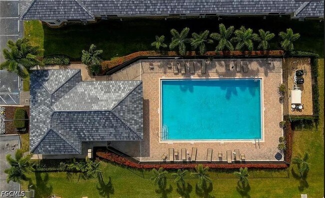 Foto del edificio - 8407 Bernwood Cove Loop