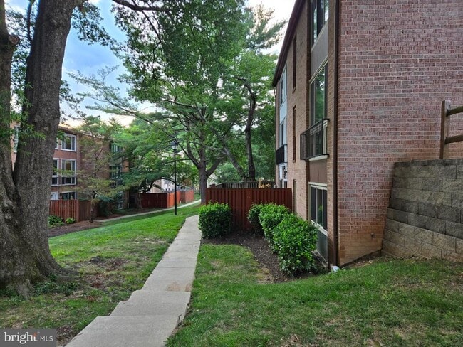 Building Photo - 10714 Green Mountain Cir
