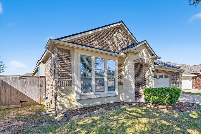 Building Photo - 11019 Bergamo Dr