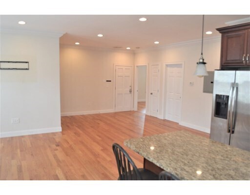 Foto del edificio - 2122 Dorchester Ave