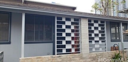 Building Photo - 711 Birch St