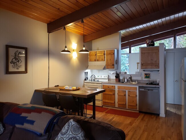 Foto del edificio - 306 W Lodgepole St