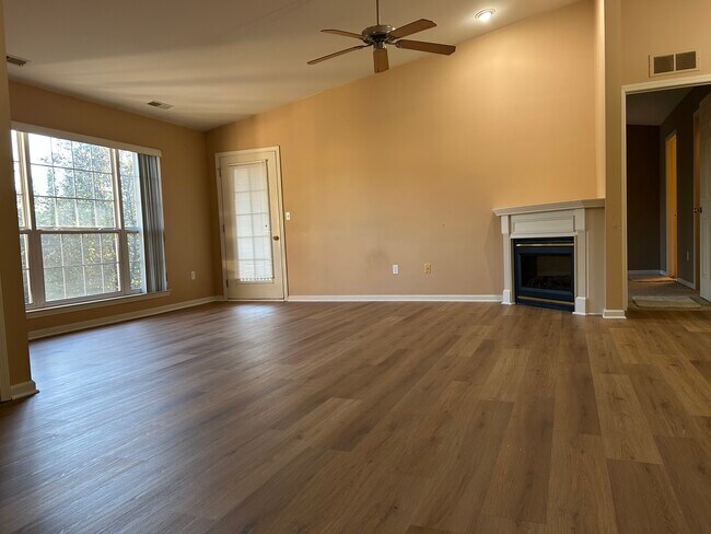 Foto del edificio - 17202 Chesapeake Cir