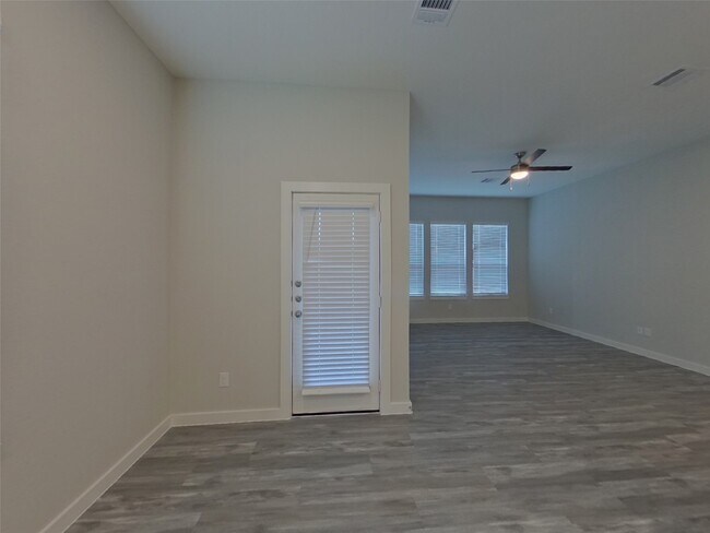 Building Photo - 22829 Terrazzo Dr