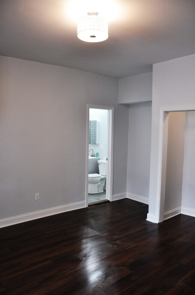 Foto del edificio - 2529 N Washtenaw Ave