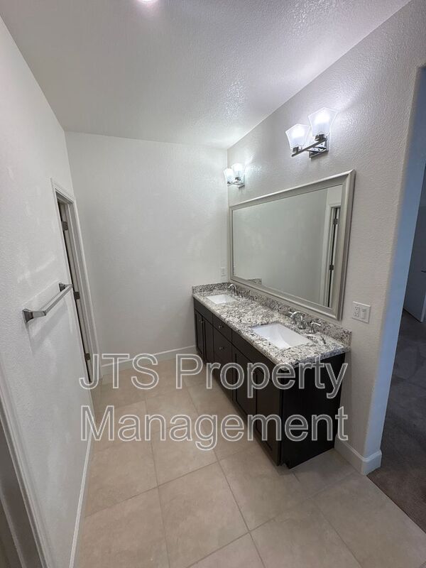 Building Photo - 3606 Nuestra Ave