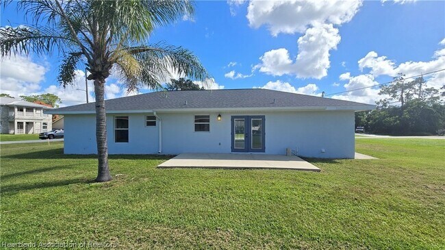 Building Photo - 5201 Diamond Dr
