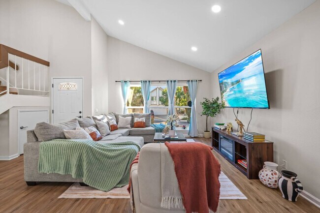 Foto del edificio - 13737 Via Tres Vistas