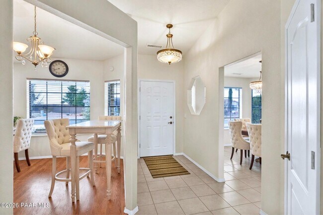 Building Photo - 7076 N Sunrise Vista