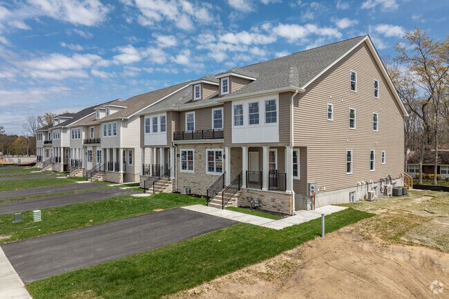 Building Photo - 570 Highway 70