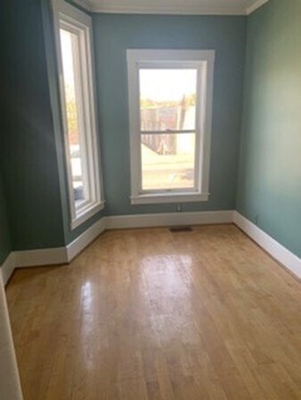 Building Photo - 842 N Montello St