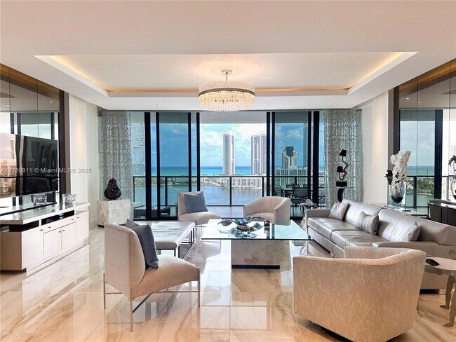 Foto del edificio - 5000 Island Estates Dr