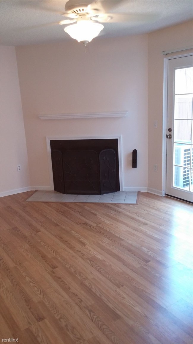 Building Photo - 421A Neponset St