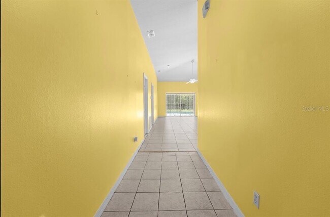Building Photo - 131 Sandy Ridge Dr