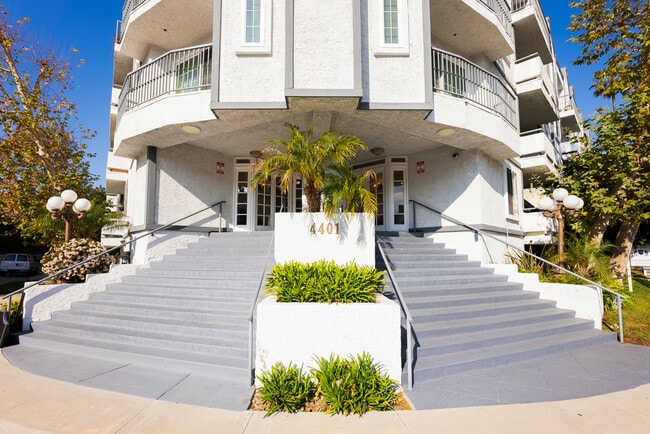 Building Photo - 4401 Sepulveda Blvd