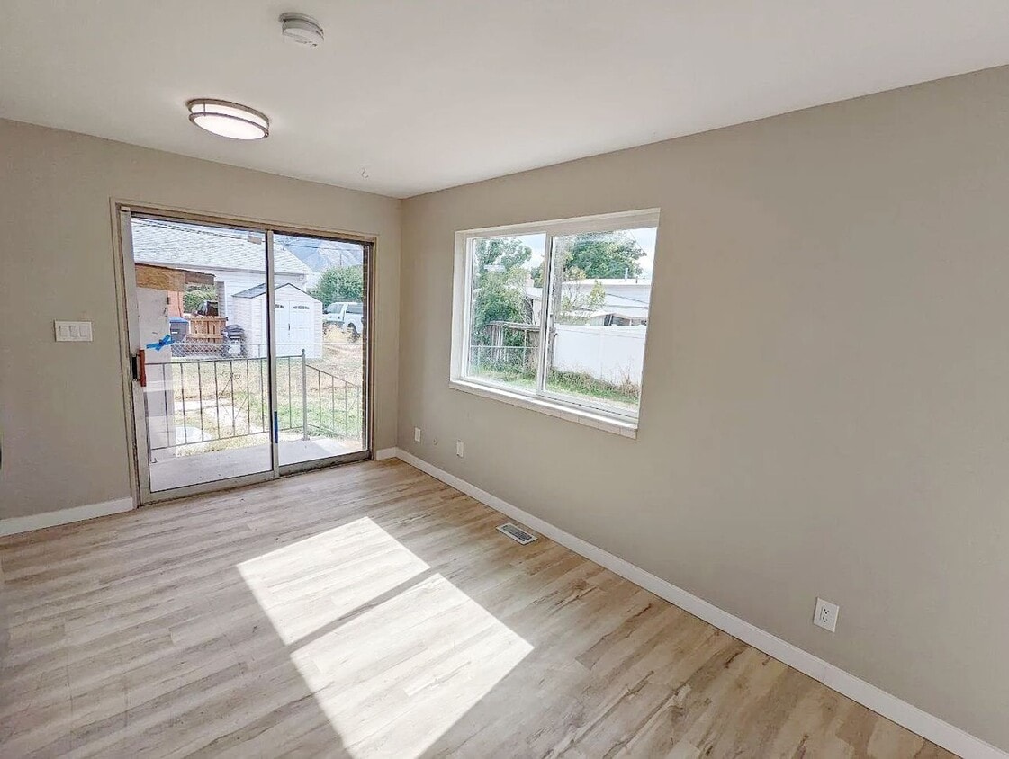 Primary Photo - Provo 2 bed, 1 bath Duplex