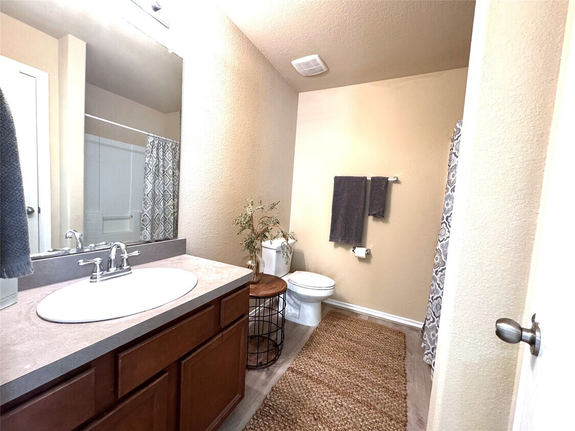 Foto del edificio - 822 Katydid Ct