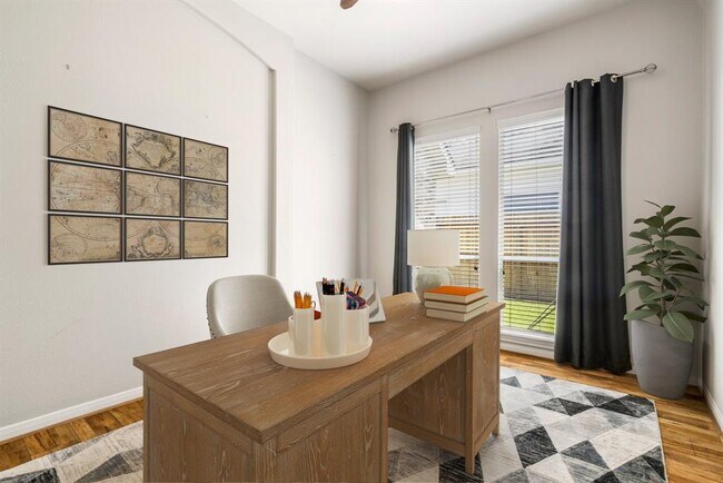 Foto del edificio - 12714 Lakeshore Dr