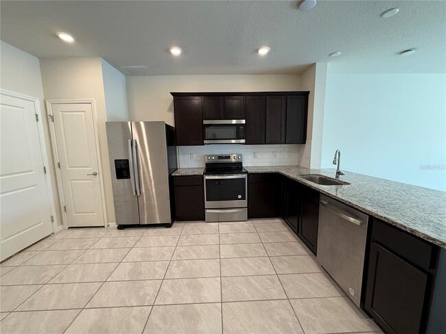 Foto del edificio - 4714 Sparkling Shell Ave