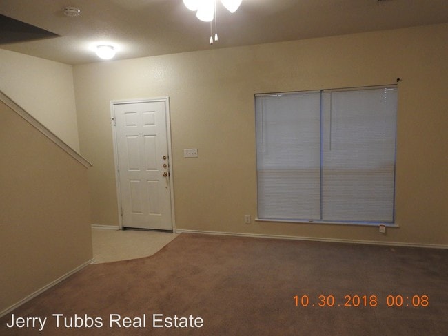 Building Photo - 4 br, 2.5 bath House - 1107 MOON LIGHT