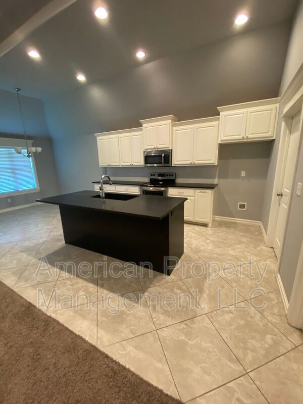 Building Photo - 5312 Charleston Dr