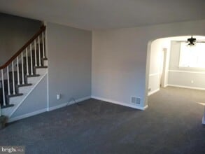 Building Photo - 1603 Robbins Pl