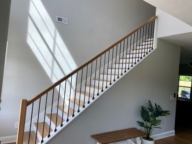 Building Photo - 812 Dolen Pl