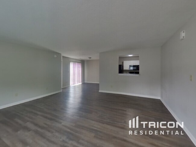 Building Photo - 4220 Village Trace Drive Indianapolis IN