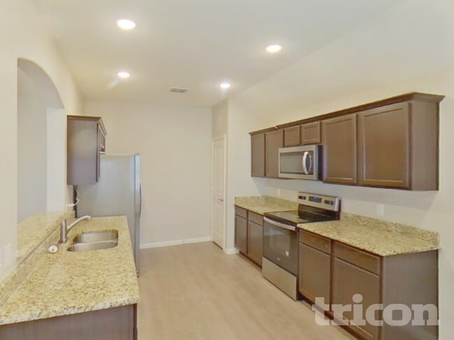 Building Photo - 110 Columbia St