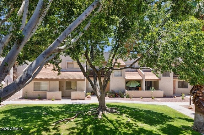Building Photo - 520 N Stapley Dr