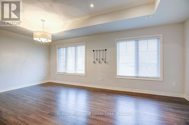 Building Photo - 2420-22420 Baronwood Dr