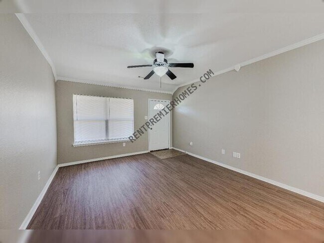 Foto del edificio - 116 Meadow Dr