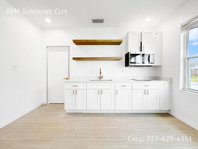 Photo - 701 S 26th St Apartment