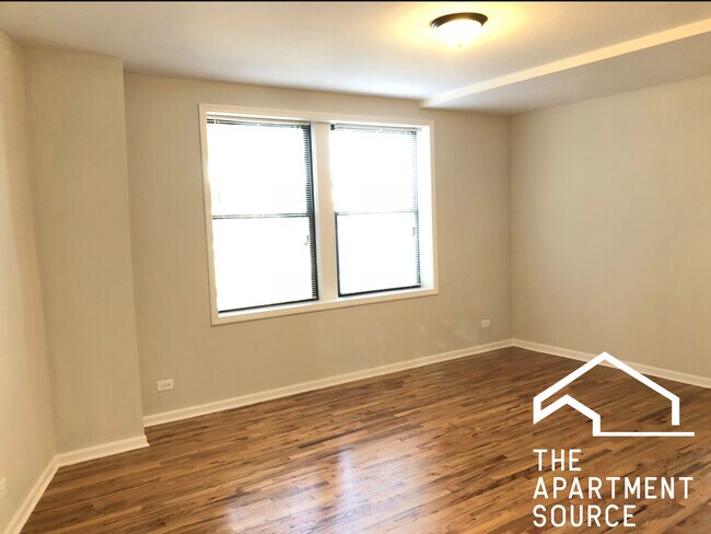 Building Photo - 7606 S Paulina St