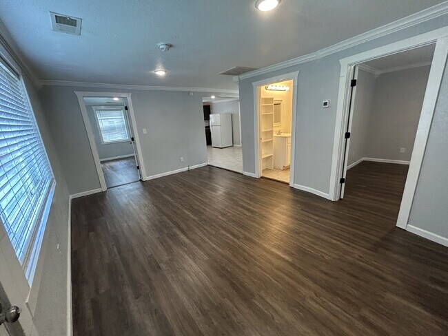 Building Photo - "Charming 2-Bedroom 1 bath with Spacious Living in Humboldt, Tn – Perfectly Cozy at 851 Sq Ft!"