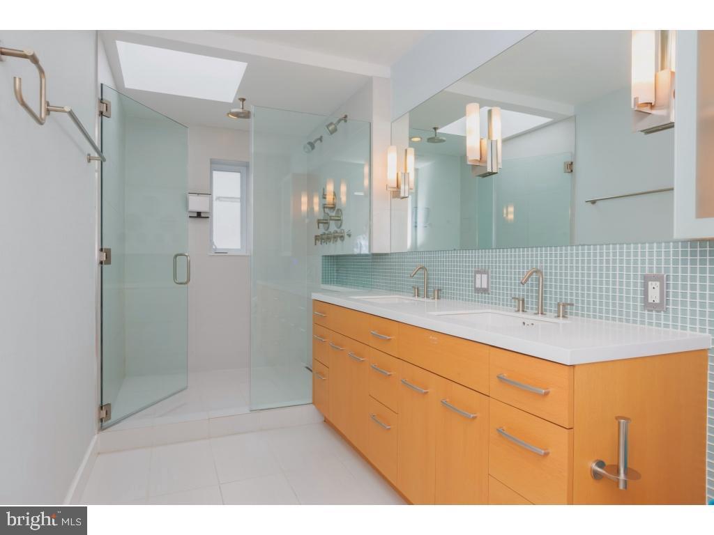 Primary Photo - 1828 Corcoran St NW