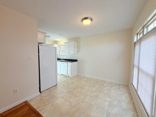 Foto del edificio - 236 Wayne Dr