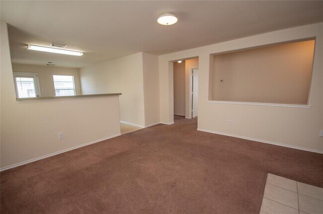 Foto del edificio - 315 Remington Creek Dr