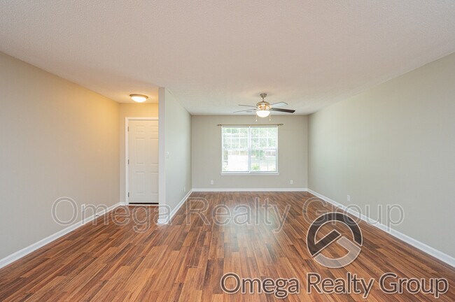 Building Photo - 22689 Fisher Dr